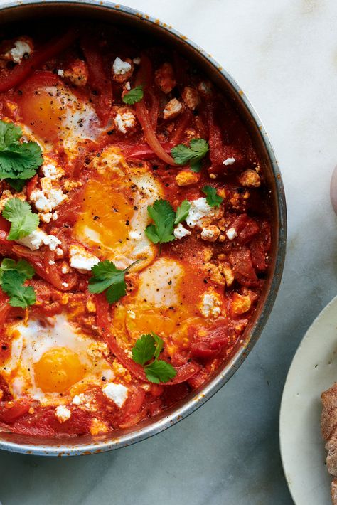 Shakshuka With Feta, How To Make A Poached Egg, Feta Recipe, Feta Recipes, One Skillet Meals, Kale And Spinach, Huevos Rancheros, Nyt Cooking, Delicious Donuts