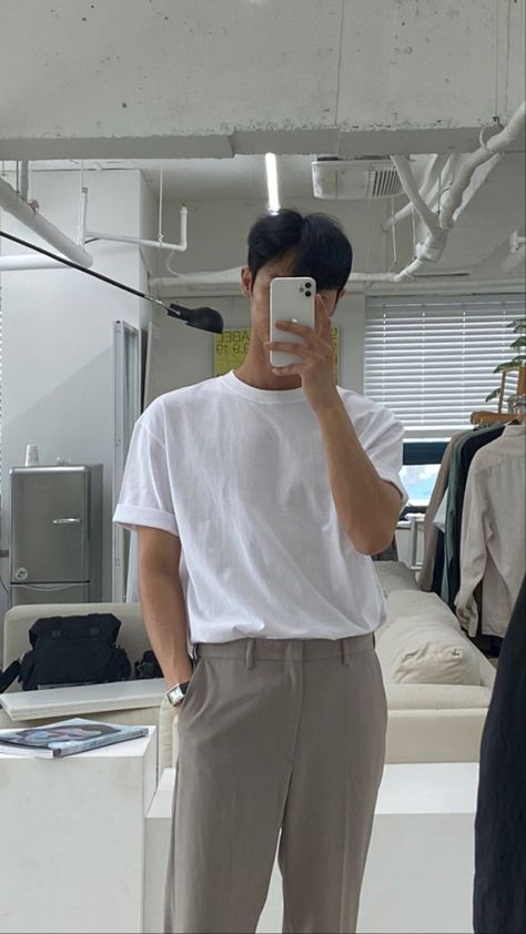 Korean Ulzzang Boys, Korean Street Fashion Men, Stil Masculin, Kpop Fashion Men, Asian Men Fashion, Korean Fits, Boyfriend Outfit, Style Boys, Minimalist Fashion Men