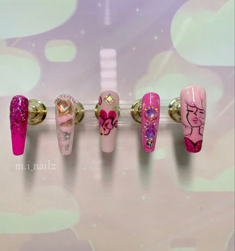 #nails #nailart #nailartist #pressons #pressonnails #nailcrystals #gelnails #stevenuniverse #su #pinkdiamond #pinkdiamondnails Steven Universe Nail Designs, Steven Universe Nails, Universe Nails, Rose Quartz Steven, Rose Quartz Steven Universe, Set Nails, Inspired Nails, Pink Diamond, Nails Art