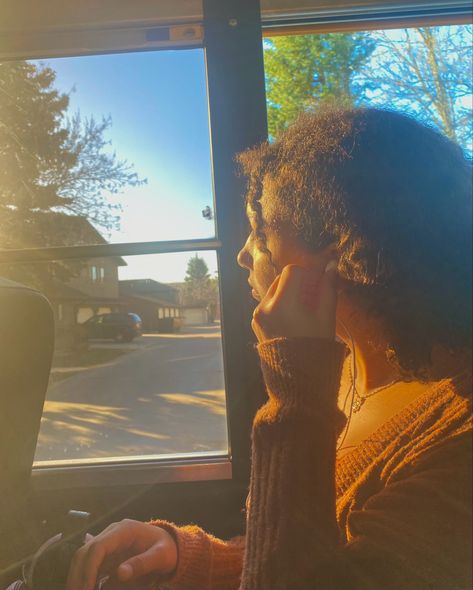 Aesthetic Bus Picture, Bus Rides Aesthetic, Bus Ride Aesthetic, Chloe Core, Seat Bus, Lovely Aesthetic, Bus Photo, Snow Photoshoot, Long Way Home