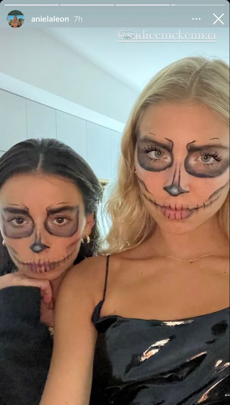 Skeleton Costume Face Paint, Woman Skull Makeup, Halloween Costumes Skull Make Up, Hot Skeleton Halloween Costume, Cute Skull Makeup Easy, Last Minute Skeleton Costume, Simple Face Paint Halloween, Pretty Skull Makeup Simple, Halloween Skeleton Makeup Pretty