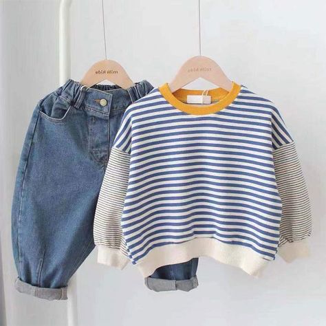 SKU: BB8329 Material: 80% Cotton Sleeve Length: Long Sleeve Color: Blue Size Chart (cm) Size (Age) Height (CM) Weight (KG) 18-24M 85-95 13-17 2-3T 95-105 17-21 3-5T 105-115 20-29 5-7T 115-125 29-32 7-9T 125-135 32-37 9-11T 135-145 37-42 11-12T 145-155 42-52 *Babies grow at their own pace. It's recommended to choose the Baby Boy Fashion, Toddler Boy Fashion, Liv Pure, Baby Fits, Outfit Invierno, Boys Stripes, Toddler Boy Outfits