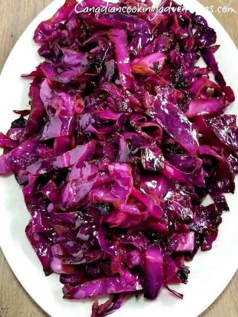 Purple Cabbage Recipes, German Red Cabbage Recipes, Sauteed Red Cabbage, Cooked Red Cabbage, German Red Cabbage, Cabbage Recipes Healthy, Cabbage Side Dish, Red Cabbage Recipes, Red Cabbage Slaw