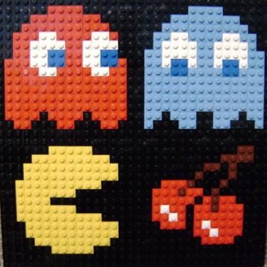 Pacman Lego Mosaic — A video game inspired craft weblogLego 8 bit Lego Pacman, Lego Mosaic, Lego Wall, Lego Videos, 8 Bit Art, Lego Club, Lego Activities, Lego Craft, Perler Bead Templates