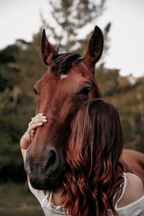Whimsical Horse Photography, Pictures With My Horse, Senior Session With Horse, Photos To Take With Your Horse, Photo Session With Horse, Pictures With Your Horse, Pictures To Take With Your Horse, Horse Photoshoot Ideas Outfit, Photo With Horse Ideas