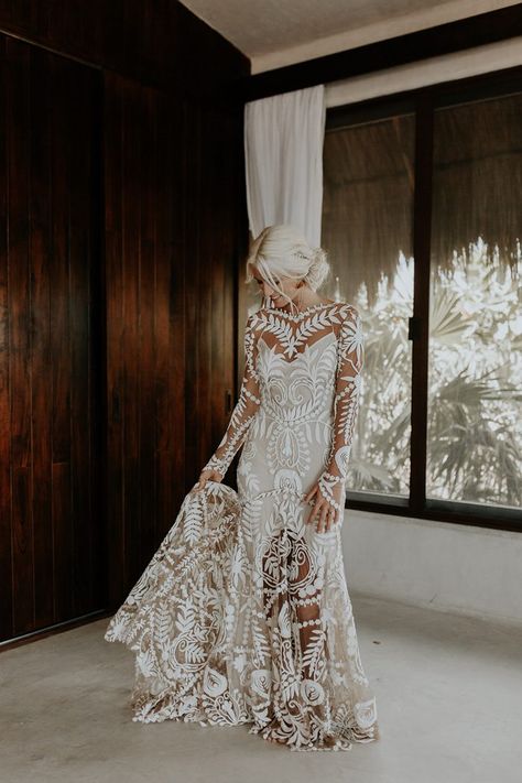 Beach Wedding Dresses, Country Western Wedding, Western Themed Wedding, Bohemian Wedding Dress Lace, Western Wedding Dresses, Lace Beach Wedding Dress, Bridal Gowns Mermaid, Dream Wedding Ideas Dresses, Bohemian Wedding Dress