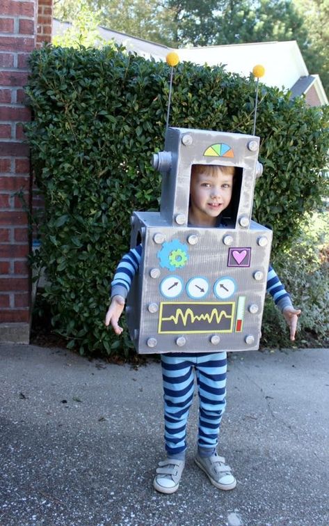 Robot Costume Diy, Cute Toddler Costumes, Robot Halloween Costume, Diy Toddler Costumes, Robot Costume, Make Your Own Costume, Robot Costumes, Robot Party, Diy Robot