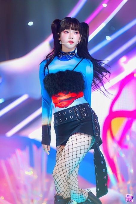 aespa pics en X: "#aespa Supernova Inkigayo PD Note https://t.co/HNqPokcVbW" / X Korean Outfits Kpop, Aespa Karina, Japanese Models, Artist Style, Stage Outfits, Kpop Outfits, Korean Outfits, K Idols, South Korean Girls