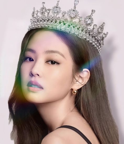 #jennie #queenjennie #edit #blackpink Jennie Wearing Crown Jennie Edit Pic, Jennie Princess Edit, Blackpink Crown, Jennie Edit Photo, Jennie Kim Queen Crown, Jennie Queen, Simplistic Jewelry, Jenny Kim, Edit Blackpink