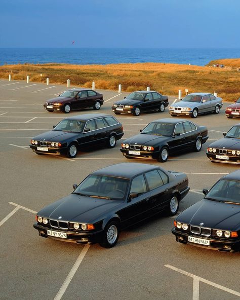 Bmw 740, Bmw Vintage, Cars Photo, Classic Bmw, Bmw E34, Road Trip Car, Bmw Alpina, Bmw Classic, Bmw 7