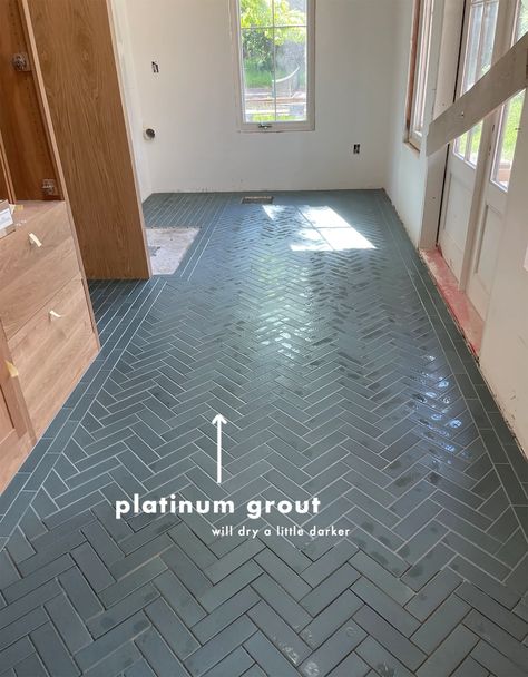 The Bathroom Tile Grout "Trend" We Are Trying - Matching Tile To Grout to Create A Monochrome Look - Emily Henderson Bathroom Tile Grout, Mudroom Tile, Slate Bathroom Floor, Dark Tile Floors, Tile Grout Color, Grout Colors, Blue Tile Floor, Dark Blue Tile, Floor Tile Grout