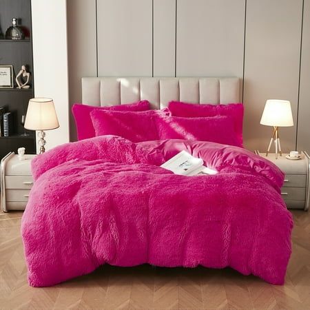 Uhamho Faux Fur Fluffy Bedding Duvet Cover Set (Queen, Hot Pink). Package included: 1 duvet cover+2 pillow shams (Insert not included. No comforter. No pillow). Super soft and smooth, like sleep on a cloud. Keep you warm in the coldest winter.It can be used as a over-sized blanket without insert for snuggling on the sofa, couch and chair.Exquisite and luxury enough for a gorgeous gift. Comforter Sets Twin Bed, Bed Set Ideas, Hot Pink Bedding, La Apartment, Whimsical Aesthetic, Barbie Bedroom, Faux Fur Bedding, Fluffy Duvet, Girl Apartment