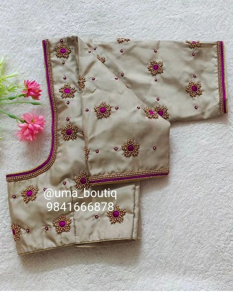 Basic Blouse Designs, Latest Blouse Neck Designs, Simple Hand Embroidery Patterns, Peacock Embroidery Designs, Latest Bridal Blouse Designs, Mirror Work Blouse Design, Latest Blouse Designs Pattern, Latest Model Blouse Designs, Boat Neck Blouse Design