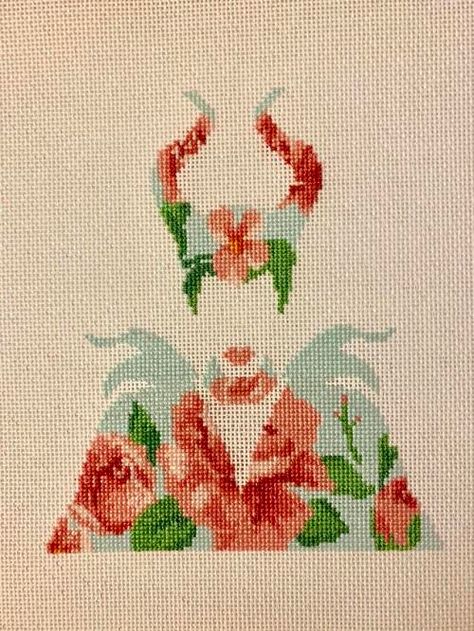 Loom Beading, Maleficent Cross Stitch, Harry Potter Blanket, Beaded Cross Stitch, Bead Loom, World Photo, Maleficent, Cross Stitch Art, Craft Fairs