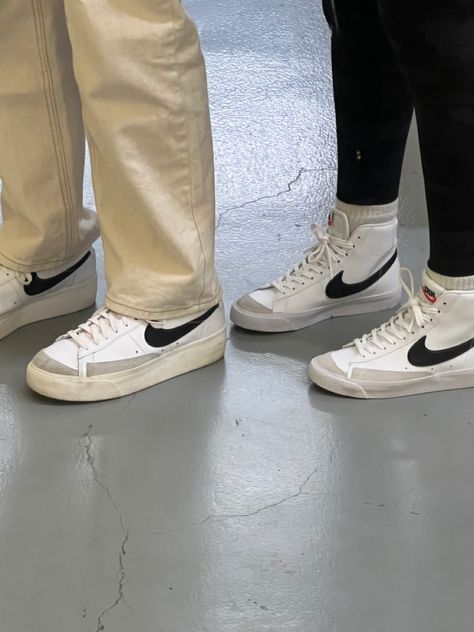 Blazer Nike Outfit, Nike Blazer Fits, Nike 77, Nike Mid Blazer, Nike Blazers Outfit, Nike Blazer Vintage, Nike Blazer Outfits, Blazer 77, Blazer Shoes