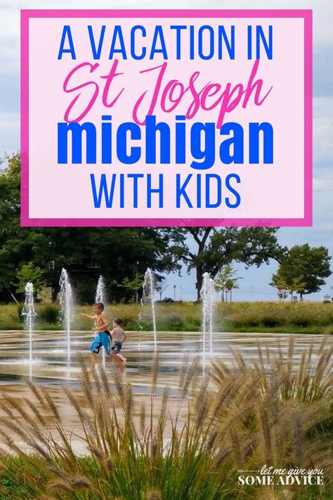 Museum Interactive, Lake Michigan Vacation, Michigan Beach Towns, Beach Vacation Tips, St Joseph Michigan, Cheap Family Vacations, Kid Friendly Vacations, Michigan Beaches, Family Vacation Spots