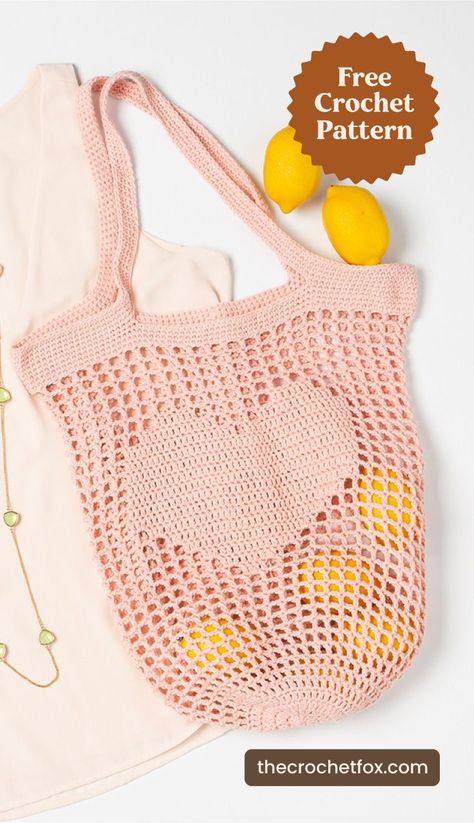 Practice the filet crochet technique with this mesh bag with a cute heart-shaped design, a perfect DIY Valentine's Gift for an eco-conscious person in your life.This easy crochet project makes for a sturdy zero-waste market bag or as a fun beach bag that can carry all the essentials and more.| More free crochet patterns at thecrochetfox.com Free Crochet Market Bag, Diy Crochet Gifts, Crochet Patterns Filet, Fillet Crochet Patterns, Crochet Beach Bags, Crochet Market, Free Crochet Bag, Fillet Crochet, Bag Pattern Free