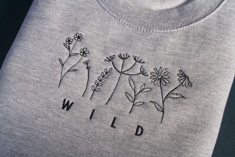 Nature Sweatshirt Design, Black Sweatshirt Embroidery Ideas, Black Flower Embroidery, Embroidery On Sweatshirts, Minimalistic Embroidery, Embroidery Minimalist, Embroidered Flower Sweatshirt, Flower Jumper, Embroidery Nature
