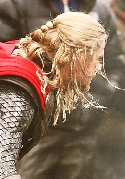 Thor Long Hairstyle, Viking Boy Hair, Thor Long Hair, Thor Hair, Comic Thor, Prom Hairstyles Ideas, Elven Hairstyles, Pirate Hair, Thor Costume