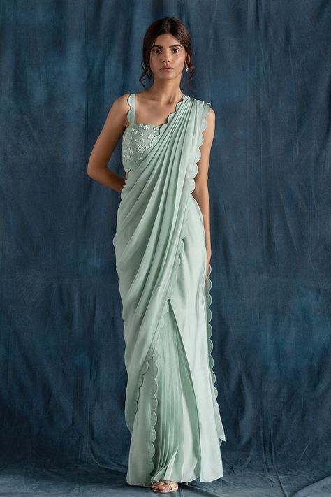 Pleated Saree, Drape Saree, Elegant Saree, Sharara Set, Stylish Sarees, Indian Designer Outfits, Saree Look, Indian Fashion Dresses, Fancy Sarees