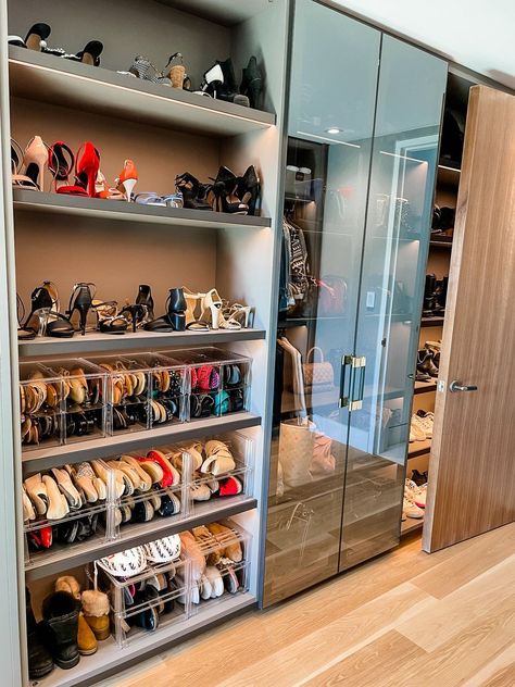 Fabulous Shoe Displays | RíOrganize | We love helping our clients find the perfect closet solutions — and we’ve organized some really, really beautiful closets. This is one of the biggest areas to tackle for lots of our clients. Hopefully, these gorgeous closets can offer some visual inspiration to give you ideas on how to conquer this space! Shoe Collection Heels Closet, Women Shoe Collection Closet, Organisation, Really Small Closet Ideas, Shoe Collection Closet, Shoe And Bag Closet, Bag And Shoes Closet, Closet For Shoes, Urban Closet