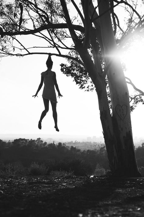 No one was hurt while making these photos, I mean, a few bumps and bruises but who's counting.  When I first started shooting photos I had no idea how to use photoshop and I had a passion for levitation photography and other forms of anti-gravity trickery.  My friends were always willing to practically fall down or balance themselves in dangerous positions. Manchester Orchestra, Levitation Photography, Creepy Images, Defying Gravity, How To Use Photoshop, Experimental Photography, Conceptual Photography, Arte Obscura, White Picture