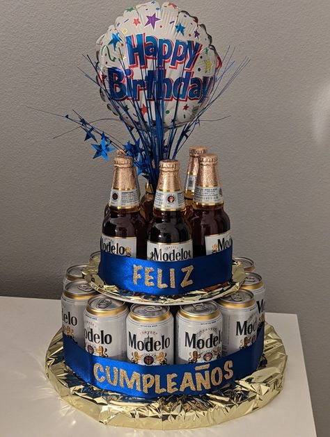 Diy Beer Cake, Birthday Cake Beer, Beer Bottle Cake, Beer Themed Birthday Party, Beer Can Cakes, Beer Birthday Party, Guys 21st Birthday, Bottle Cake, Beer Cake