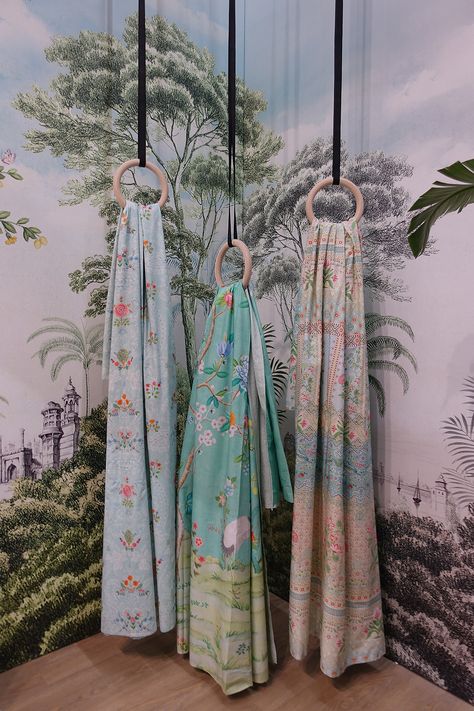 Essenza Home | softened tropics #Heimtextil2018 Fabric Shop Aesthetic, Scarf Display Ideas Visual Merchandising, Shawl Display Ideas, Fabric Exhibition Display, Scarf Display Ideas, Boutique Store Displays, Fabric Store Displays, Fashion Window Display, Fabric Store Design