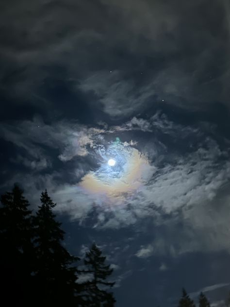 night sky 🔭 Beautiful Sky Pictures Moonlight, Night Sky Widget, Twilight Night Sky, Star Pictures Night Real, Clouds At Night Aesthetic, Night Sky Photos Real, Clouds Night Aesthetic, Dark Sky Pictures, Night Sky Wallpaper Aesthetic