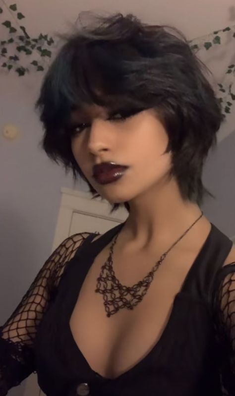 Bold Goth Hair Cut Ideas 2023 Goth With Short Hair, Glamorous Pixie Hairstyles, Cute Short Goth Haircuts, Unisex Mullet Hair, Short Hair Styles Alternative, Short Goth Haircuts For Women, Short Hair Goth Hairstyles, Goth Short Haircut, Goth Haircuts Short