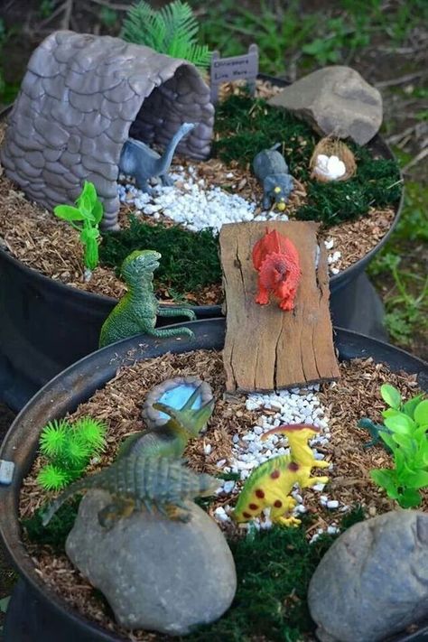 Fun and Free garden activities for kids to enjoy when the sun is out Dinosaur Garden, Outdoor Summer Activities, Kids Play Spaces, Play Garden, Garden Activities, Outdoor Play Areas, Sensory Garden, Starting A Garden, Backyard Play