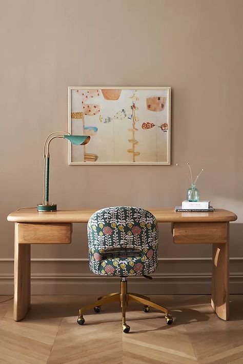 desk Unique Office Furniture, Aesthetic Advice, Oak Wood Desk, Stylish Home Office, Steel Desk, Natural Wood Texture, Entryway Cabinet, Unique Desks, Oak Desk