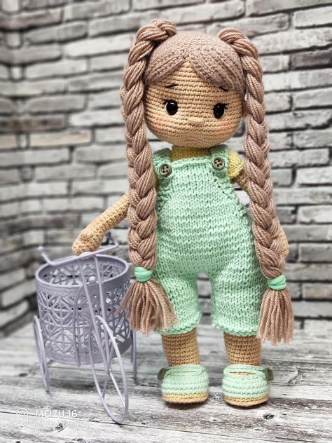 Doll Amigurumi Free Pattern, Amigurumi Minta, Crochet Doll Tutorial, Doll Patterns Free, Crochet Toys Free, Crochet Doll Dress, Crochet Dolls Free Patterns, Crochet Animals Free Patterns, Gorgeous Ladies