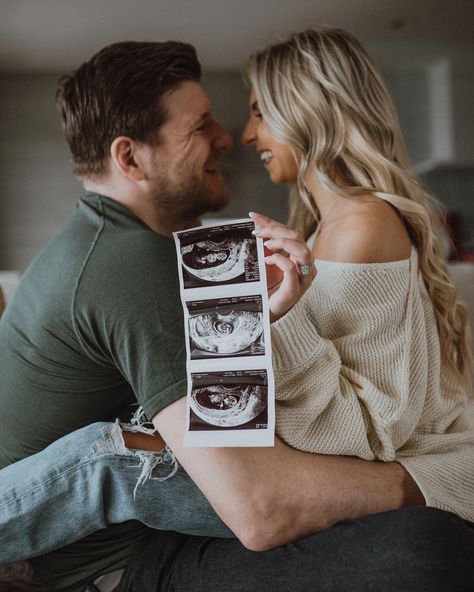 Baby announcement photos At Home Announcement Photos, New Years Pregnancy Announcement Photos, Spring Baby Announcement Photoshoot, Ultrasound Announcement Pictures, In Home Baby Announcement, Indoor Pregnancy Announcement, Modern Pregnancy Announcement, Pregnant Announcement Photoshoot, At Home Pregnancy Announcement Photos