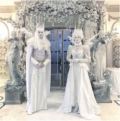 Four Elements Halloween Costume, Winter Wonderland Costume, King And Queen Costume, Ice Queen Dress, Snow Queen Costume, Ice Queen Costume, Queen Halloween Costumes, Eve Costume, Winter Costume