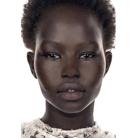 Aweng Chuol, Melanin Beauty, Beautiful Dark Skin, We Are The World, Dark Skin Women, Hair Reference, Black Skin, Foto Pose, African Beauty