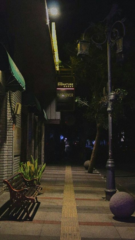 Jogja Night, Bandung Night, Bali Cafe, Tempat Aesthetic, Outdoor Rooftop, Bandung City, Perjalanan Kota, Aesthetic View, Unique Iphone Wallpaper