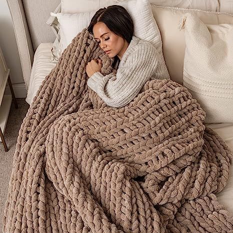 Thick Knitted Blanket, Thick Yarn Blanket, Large Knit Blanket, Warm Blankets Cozy, Brown Throw Blanket, Brown Blanket, Cable Knit Throw Blanket, Beige Throws, Cable Knit Blankets