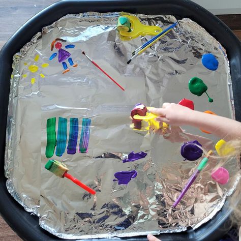 Painting Tuff Tray Ideas for Toddlers and Preschoolers : Fun and Easy Activities - Childcare Activities, Tuff Tray Ideas For Toddlers, Tuff Tray Ideas, Tuff Tray Ideas Toddlers, Messy Play Activities, Eyfs Activities, Sensory Crafts, Nursery Activities, Sensory Activities Toddlers