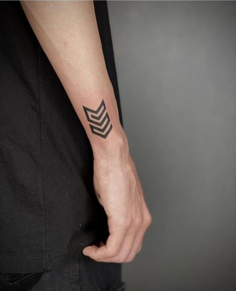 Boys Hand Tattoo, Anchor Tattoo Wrist, Simbolos Tattoo, Tato Ikan Koi, Band Tattoos For Men, Unique Wrist Tattoos, Simple Wrist Tattoos, राधा कृष्ण वॉलपेपर, Simple Forearm Tattoos