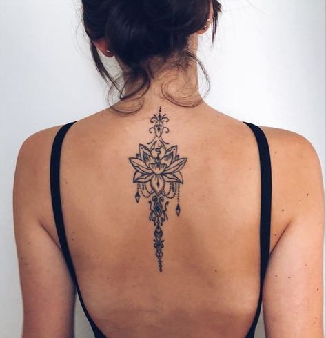 31 Beautiful Spine Tattoo Ideas for Women - Inspirationfeed Back Tattoo Women Upper, Lotusblume Tattoo, Spinal Tattoo, Girl Neck Tattoos, Upper Back Tattoos, Girl Back Tattoos, Neck Tattoos Women, Back Of Neck Tattoo, Spine Tattoos For Women