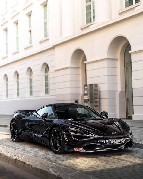 Brad | The Supercar Lifestyle on Instagram: “Mclaren 720S 'Shark' edition? 🤔 📸 by: @marcphotography #mclaren #720s #mclaren720s #teeth #Shark” Mclaren P1, Mclaren Models, Mclaren 720s, Mc Laren, Street Racing Cars, Classy Cars, Street Racing, Pretty Cars, Instagram S