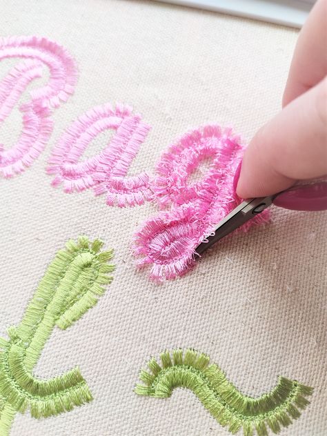 Embroidery Fonts Free, Monogram Embroidery Letters, Diy Monogram Letters, Machine Embroidery Gifts, Embroidering Machine, Free Monogram Fonts, Machine Embroidery Designs Projects, Free Machine Embroidery Designs Patterns, Freehand Machine Embroidery