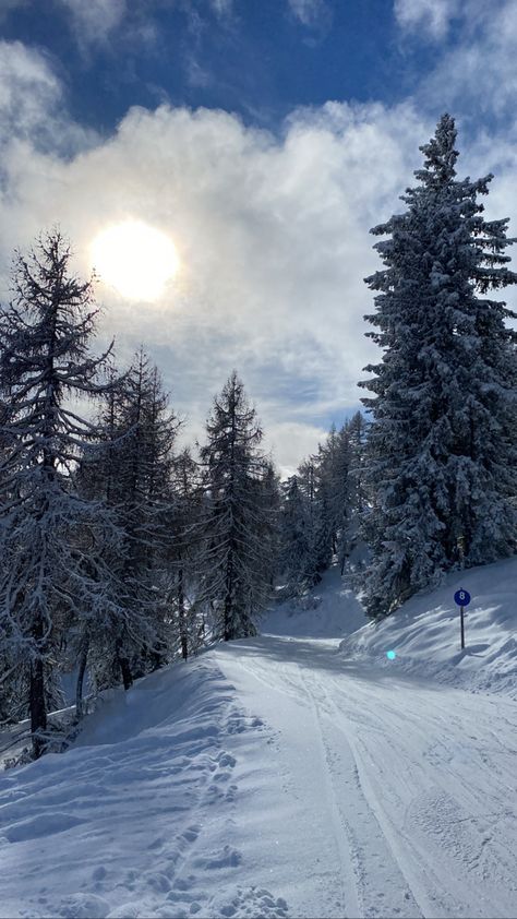 Austria Skiing Aesthetic, Austria Aesthetic Winter, Colorado Winter Aesthetic, Snowman Aesthetic, Aesthetic Snowflake, Europe Snow, Austria Vacation, Skiing Austria, Austria Snow