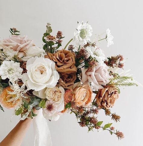 Anna Campbell, Neutral Tone Wedding, Anna Campbell Bridal, Centerpiece Inspiration, Neutral Wedding Flowers, Wedding Boquet, Boho Wedding Flowers, Blush Wedding Flowers, Bridal Bouquet Flowers