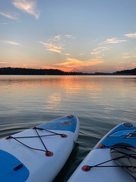 Couples Paddle Boarding, Couple Paddle Boarding Aesthetic, Sunset Paddle Boarding, Aesthetic Paddle Board, Backyard Tanning Aesthetic, Lake Paddle Boarding, Camp Aesthetic Summer, Summer Adventures Aesthetic, Minnesota Summer Aesthetic