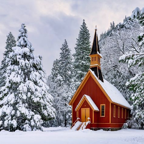 Yosemite Winter, Beautiful Places In America, Earth Photo, Old Country Churches, Church Pictures, Yosemite Wedding, Snow Much Fun, Slice Of Heaven, Winter Watercolor