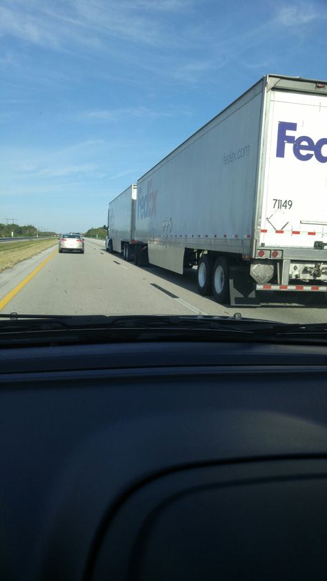 FedEx Tpk Doubles in Florida Berry, Fedex Video, Fedex Truck, Credit Card App, Happy New Year Gif, Keep On Truckin, New Year Gif, How To Get Clients, Photo Download