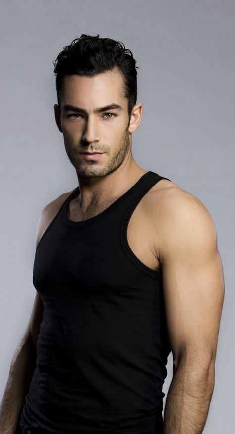 AARON DIAZ Male Body, Aaron Diaz, Face Study, Top Models, Hot Actors, Male Portrait, Actor Model, Good Looking Men, Fun To Be One