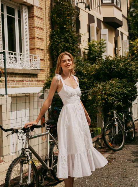 Picnic Outfits, 여름 스타일, Dresses Aesthetic, Summer Dresses For Wedding Guest, Stil Inspiration, Modieuze Outfits, Inspiration Mode, White Dress Summer, Feminine Design